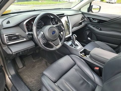 Used 2023 Subaru Outback Limited AWD/4WD image 10