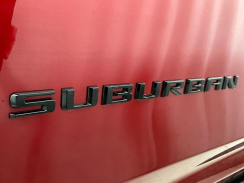 Used 2026 Chevrolet Suburban LT w/ Comfort Package AWD/4WD image 31