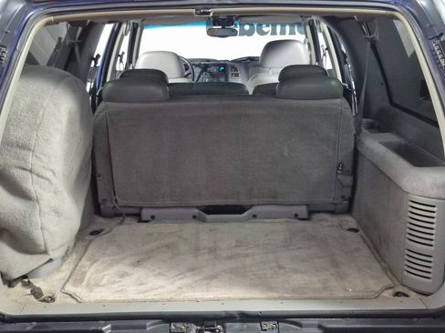 Used 1999 Chevrolet Suburban 2WD w/ Preferred Equipment Group 3 image 22
