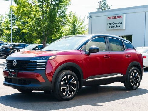 New 2025 Nissan Kicks SV w/ SV Premium Package image 3