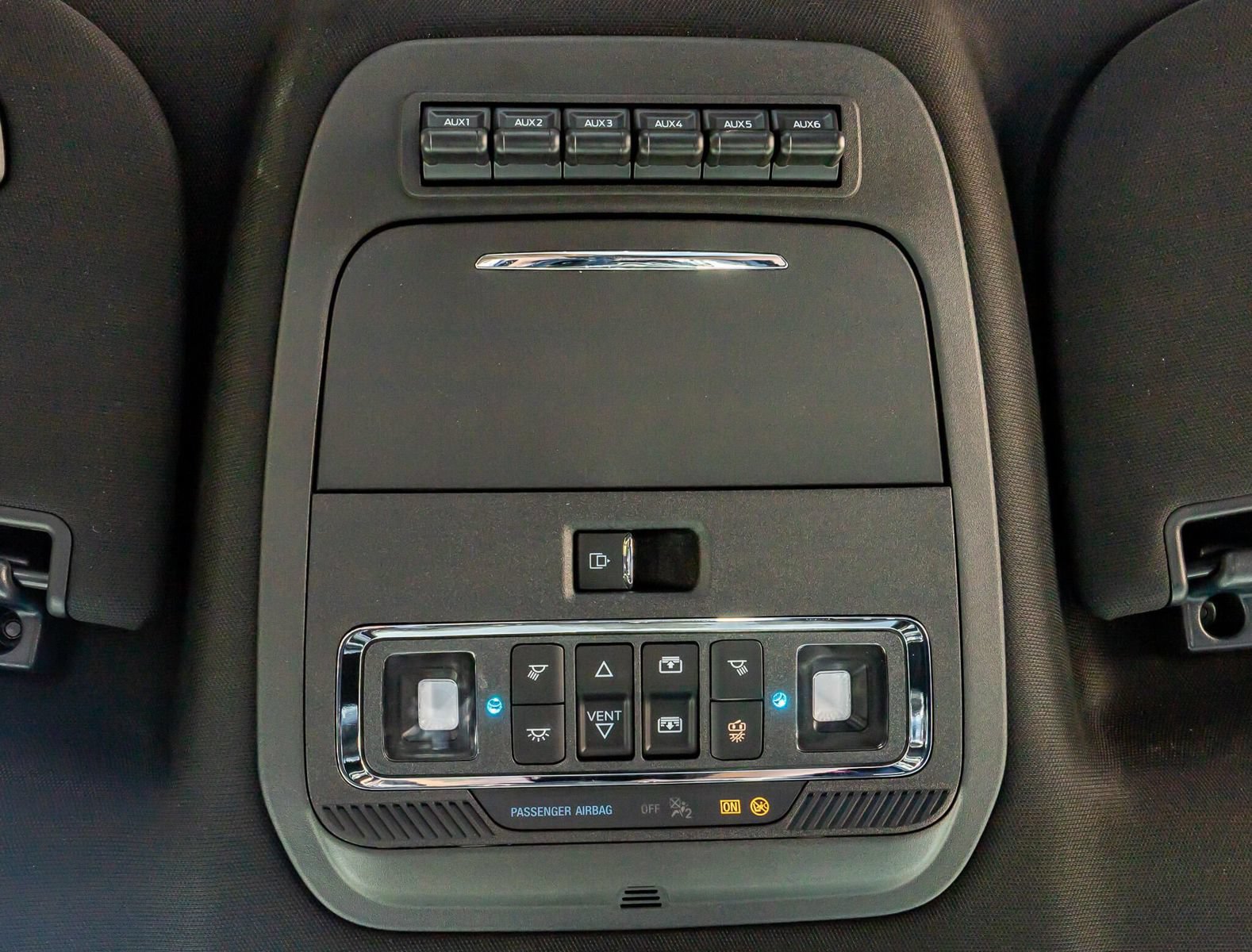 Used 2026 Ford F450 Platinum w/ FX4 Off-Road Package AWD/4WD image 29