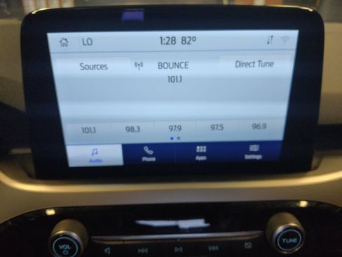 Used 2020 Ford Escape SE FWD image 25