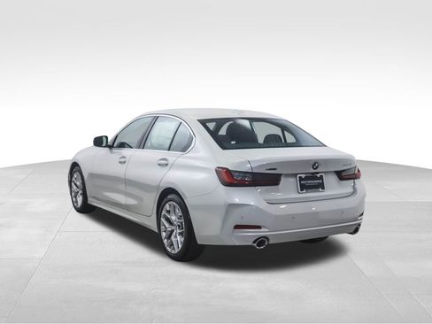Used 2025 BMW 330i xDrive Sedan w/ Convenience Package image 3