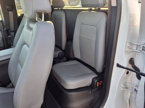 Used 2022 Chevrolet Colorado W/T w/ WT Convenience Package image 15