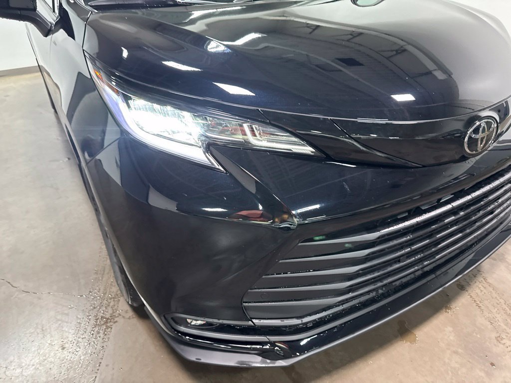 New 2026 Toyota Sienna XLE Woodland Edition AWD/4WD image 41