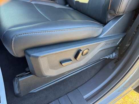 New 2026 Ford F350 Lariat image 36