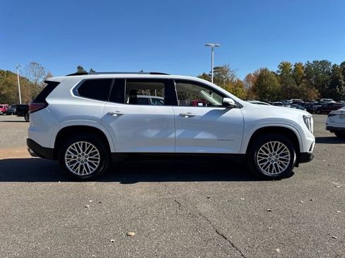 Used 2024 GMC Acadia Denali w/ LPO, Floor Liner Package image 6