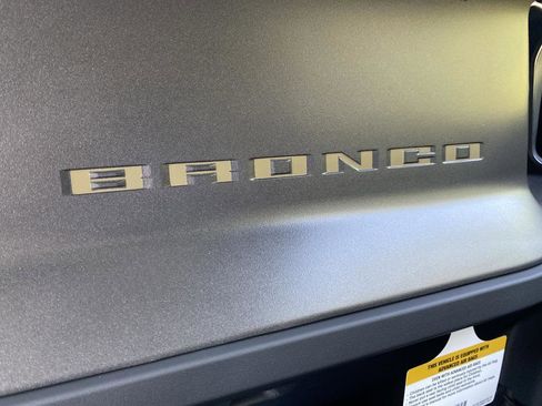 New 2025 Ford Bronco Badlands w/ Sasquatch Package image 32