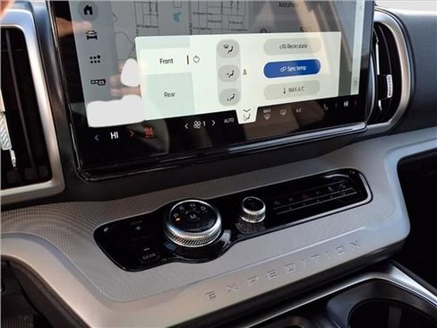 New 2026 Ford Expedition Active AWD/4WD image 15