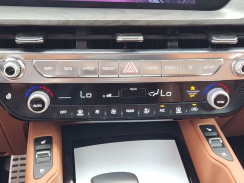 Certified 2025 Kia Telluride SX Prestige X-Pro AWD/4WD image 17