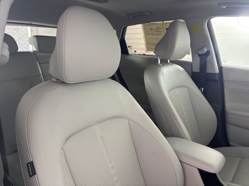 Used 2026 Hyundai Kona Limited FWD image 22