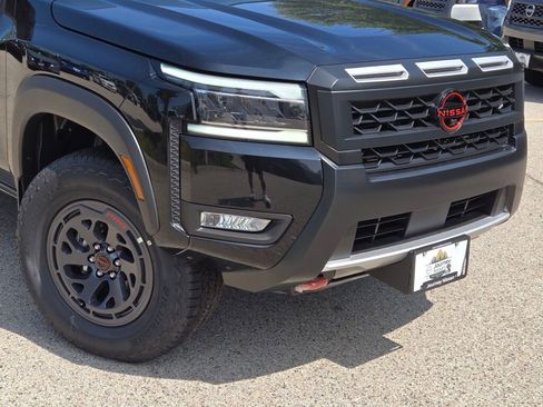 New 2025 Nissan Frontier PRO-4X w/ Pro Premium Package image 3
