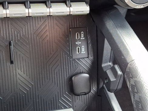 Certified 2025 Toyota 4Runner SR5 image 23