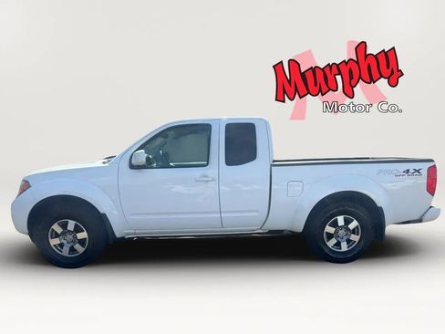 Used 2012 Nissan Frontier PRO-4X AWD/4WD image 3