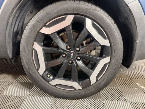 Certified 2023 Kia Telluride S w/ S Sunroof Package image 23