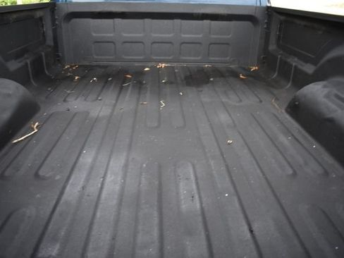 Used 2022 RAM 2500 Tradesman w/ Chrome Appearance Group AWD/4WD image 9