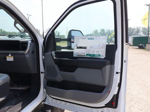 New 2024 Ford F550 XL image 14