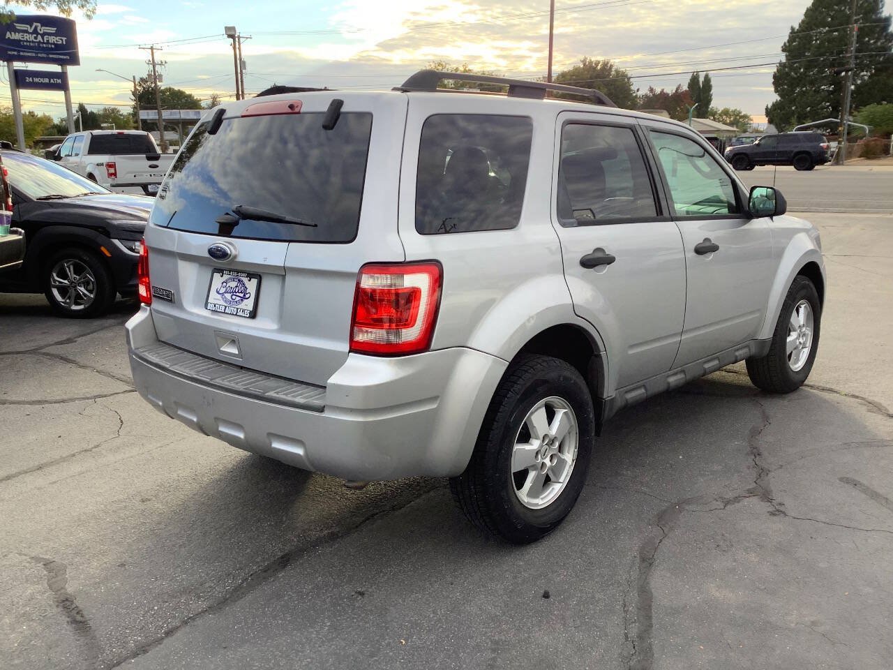 Used 2012 Ford Escape XLT FWD image 11
