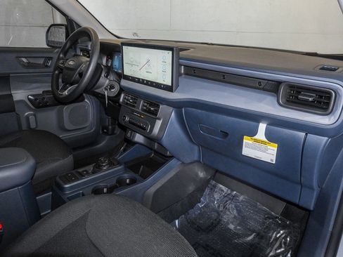 New 2025 Ford Maverick XL w/ Equipment Group 102A image 39