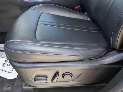 Certified 2023 Kia Sorento EX FWD image 22