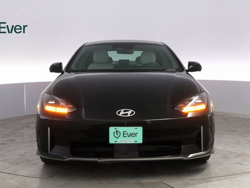 Used 2024 Hyundai Ioniq 6 Limited image 3