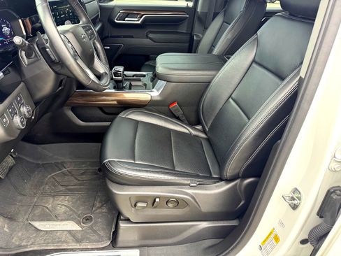 Used 2023 Chevrolet Silverado 1500 RST w/ Convenience Package II image 12