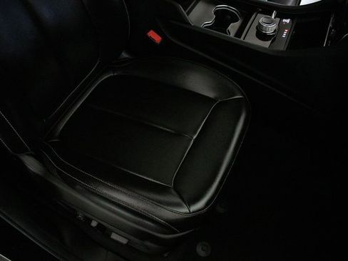 Used 2023 Jeep Grand Cherokee Limited w/ Trailer Tow Prep Group (B) image 17