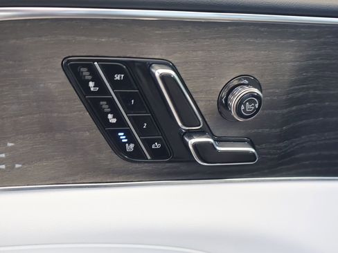 Certified 2023 Cadillac Lyriq 2WD image 11