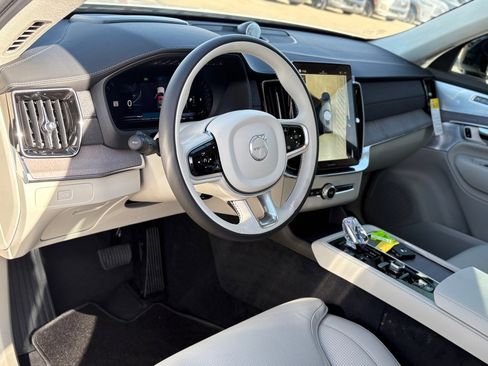 New 2026 Volvo XC90 B6 Ultra w/ Lounge Package image 13