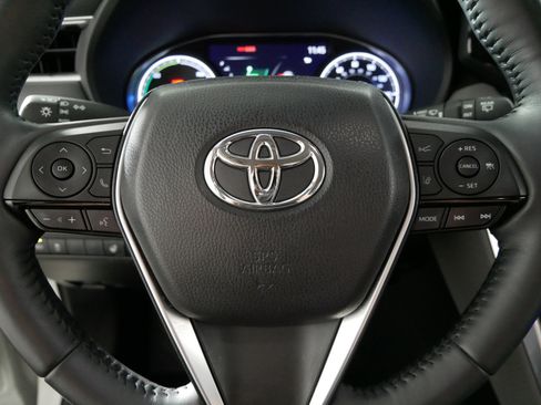 Used 2021 Toyota Venza XLE w/ Softex Package image 25