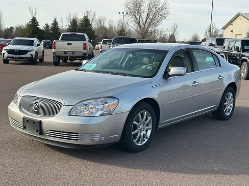 Used 2008 Buick Lucerne CXL w/ Driver Confidence Package image 4