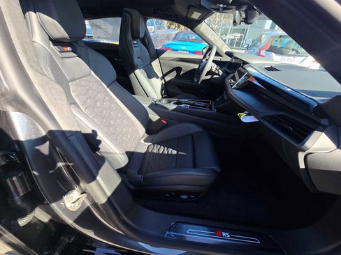 New 2026 Audi RS e-tron GT performance image 11