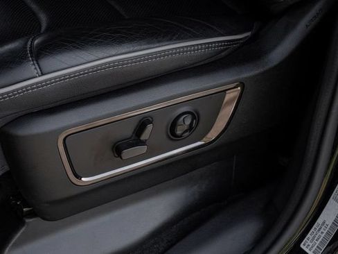 Used 2022 RAM 1500 Limited AWD/4WD image 37