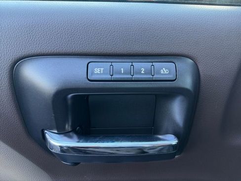 Used 2015 Chevrolet Silverado 2500 LTZ w/ LTZ Plus Package image 17