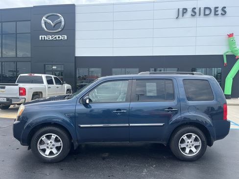 Used 2011 Honda Pilot Touring image 2