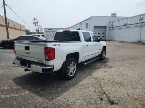 Used 2018 Chevrolet Silverado 1500 High Country w/ LPO, Protection Package AWD/4WD image 17