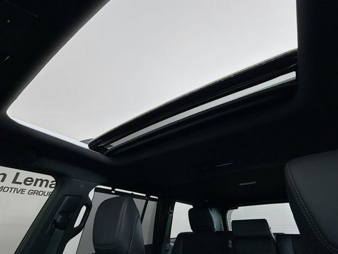 Used 2024 Lexus GX 550 image 23