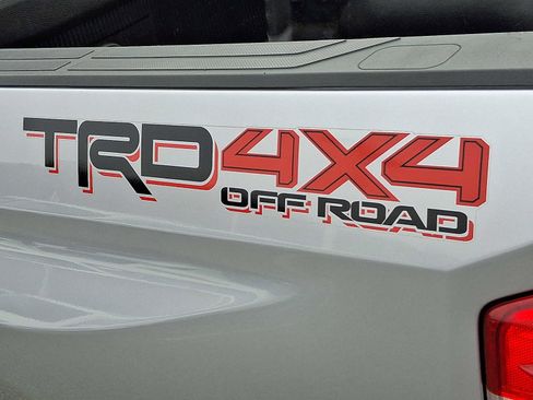 Used 2018 Toyota Tundra SR5 image 33