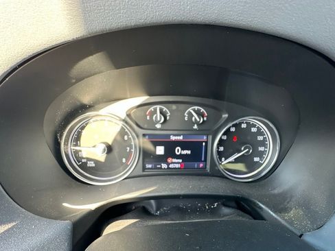 Used 2023 Buick Enclave Essence w/ Experience Buick Package FWD image 13