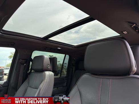 Used 2023 Chevrolet Suburban RST w/ Luxury Package AWD/4WD image 19