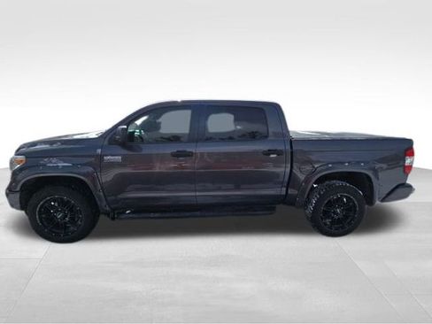 Used 2019 Toyota Tundra Platinum image 3