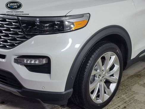 Certified 2022 Ford Explorer Platinum w/ Equipment Group 601A image 8