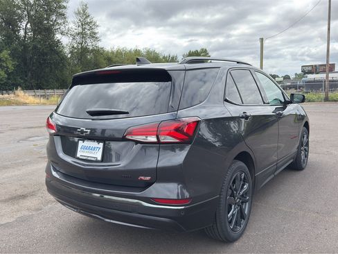 Used 2022 Chevrolet Equinox RS w/ RS Leather Package AWD/4WD image 24