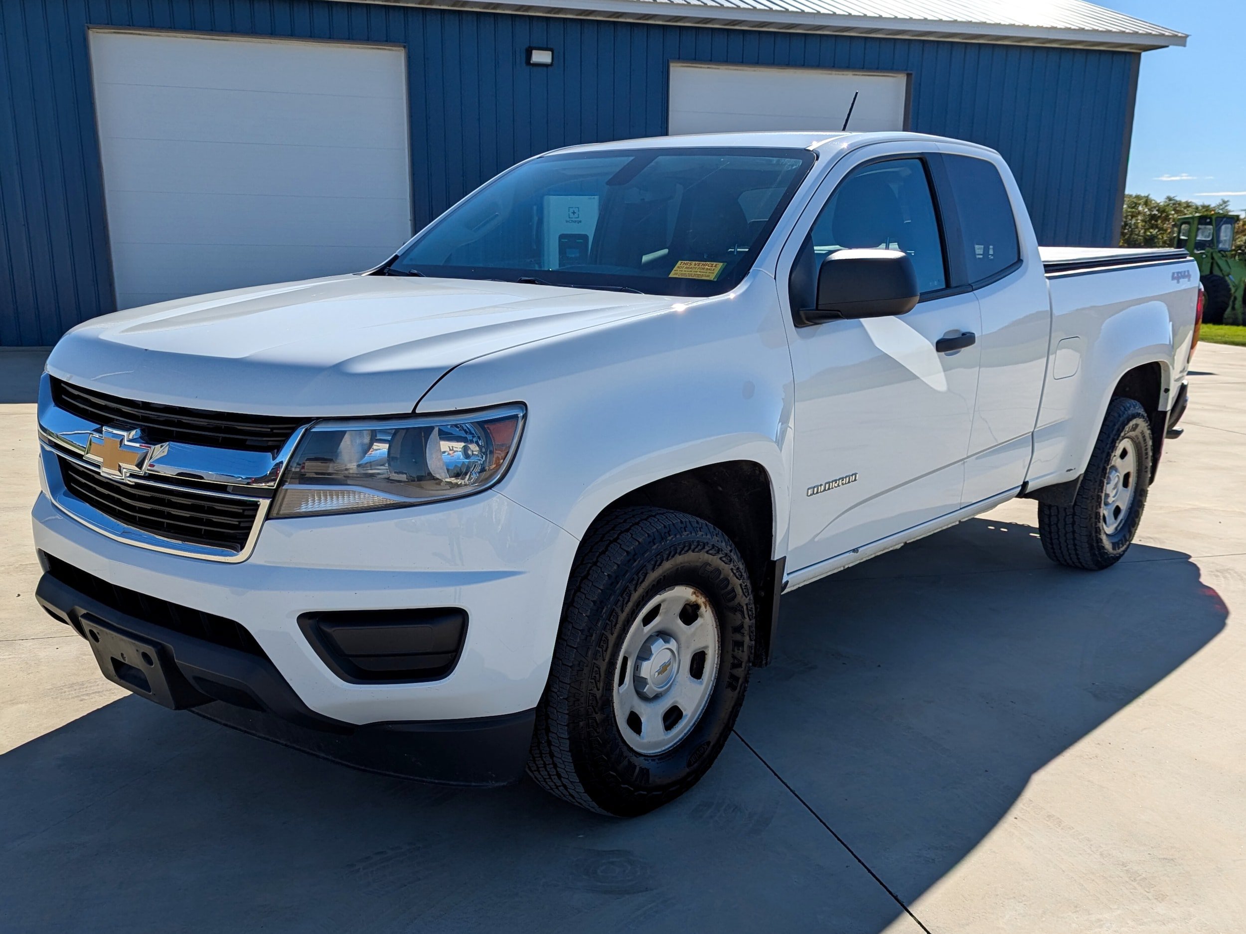 Used 2020 Chevrolet Colorado W/T w/ WT Convenience Package AWD/4WD image 1