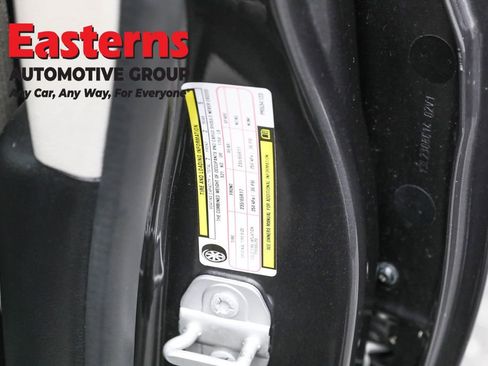 Used 2023 Chrysler Voyager LX FWD image 34