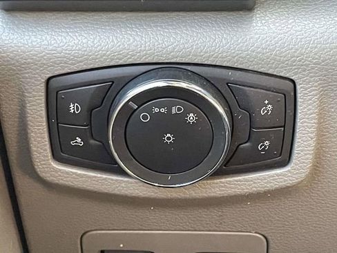Used 2019 Ford F150 XLT w/ Equipment Group 302A Luxury AWD/4WD image 17