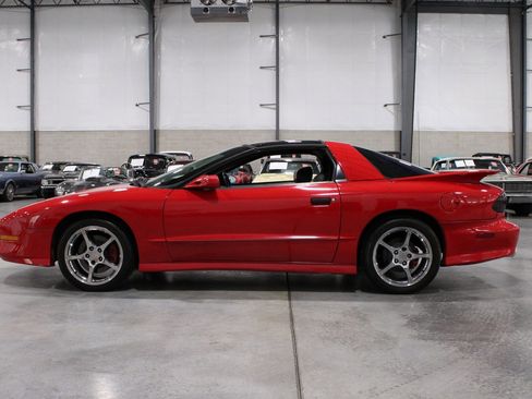 Used 1994 Pontiac Firebird Coupe image 21
