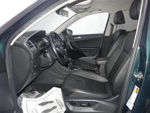 Used 2019 Volkswagen Tiguan SE image 21