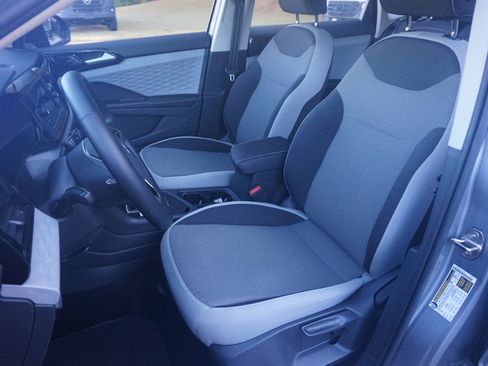 Used 2024 Volkswagen Taos S image 17