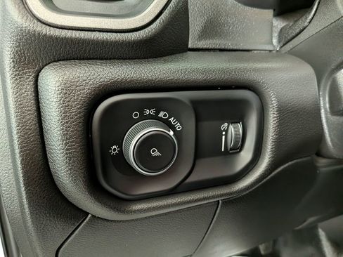 Used 2022 RAM 3500 Tradesman image 15